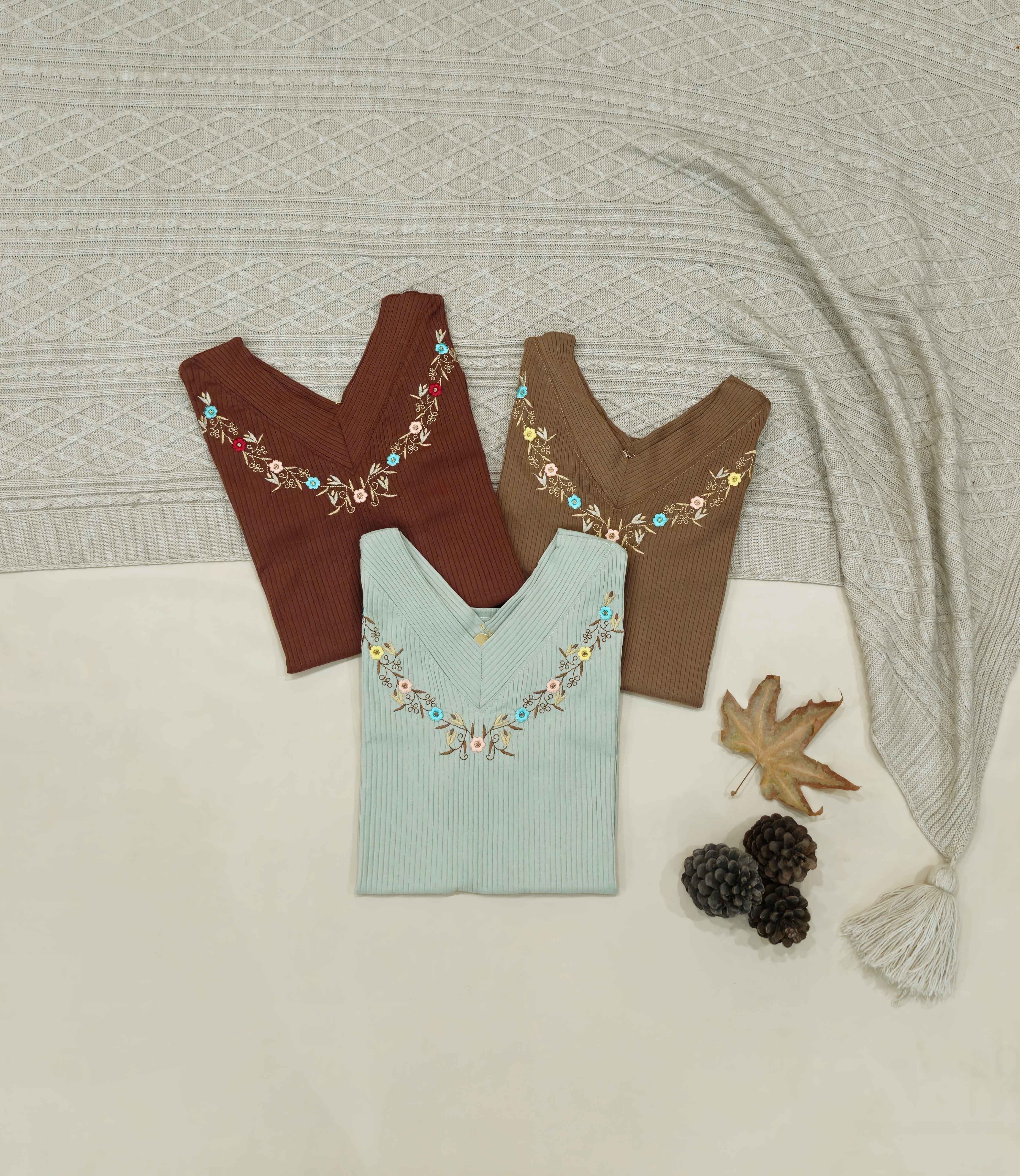 تیشرت گلدوزی پلیسه